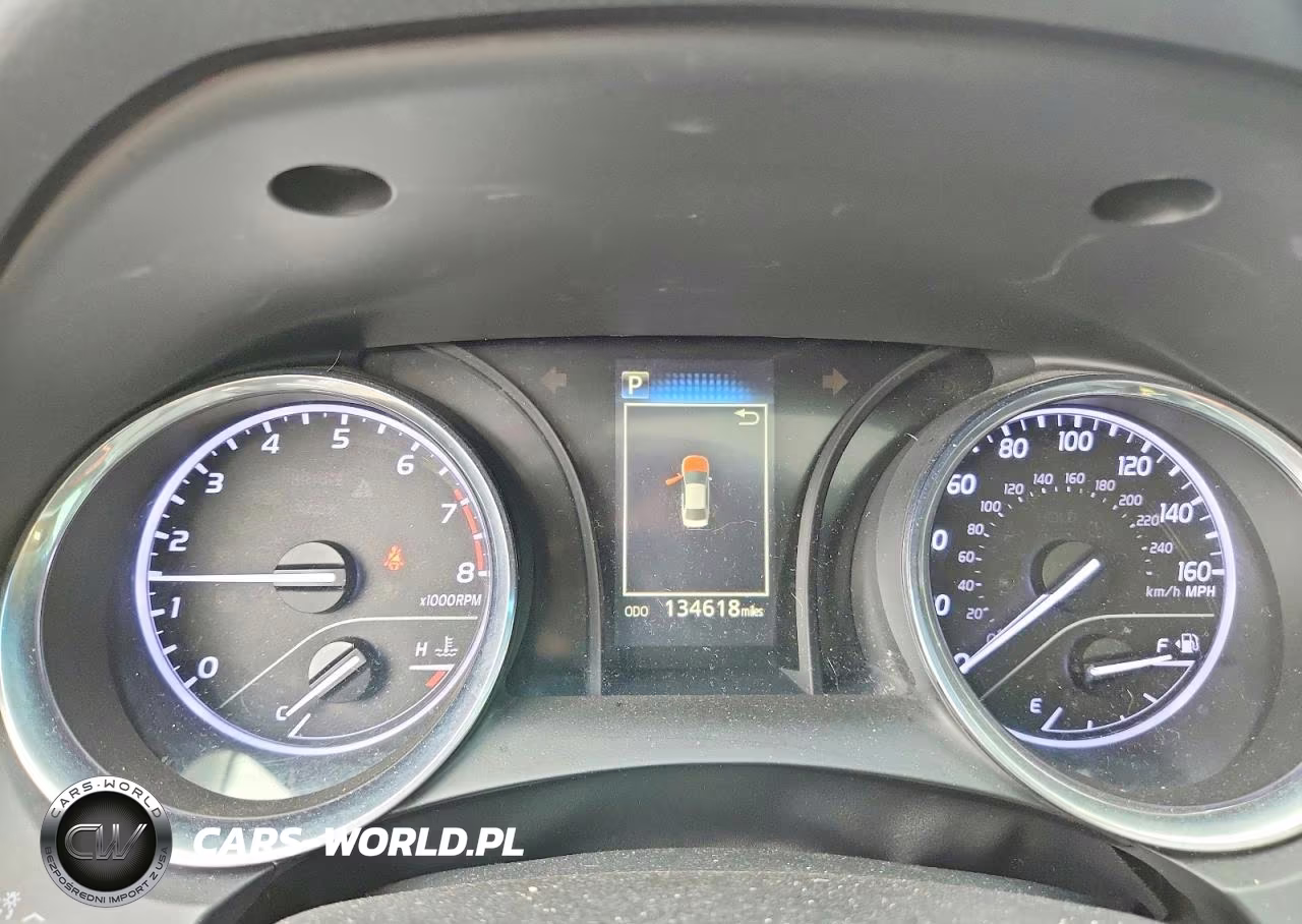 2018 Toyota Camry Se VIN:4T1B11HK5JU145039 - 9