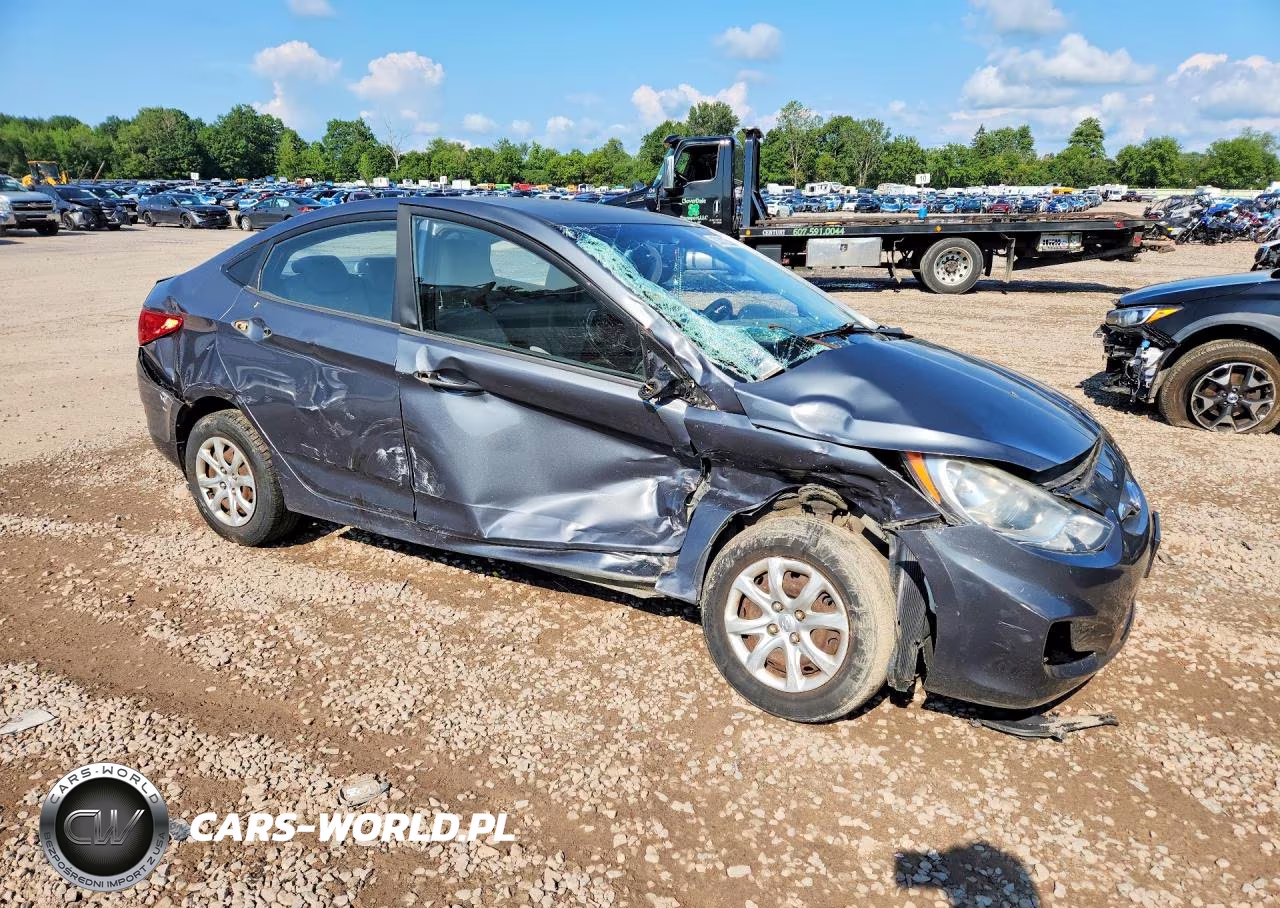 2012 Hyundai Accent Gls VIN:KMHCT4AE7CU114723 - 4
