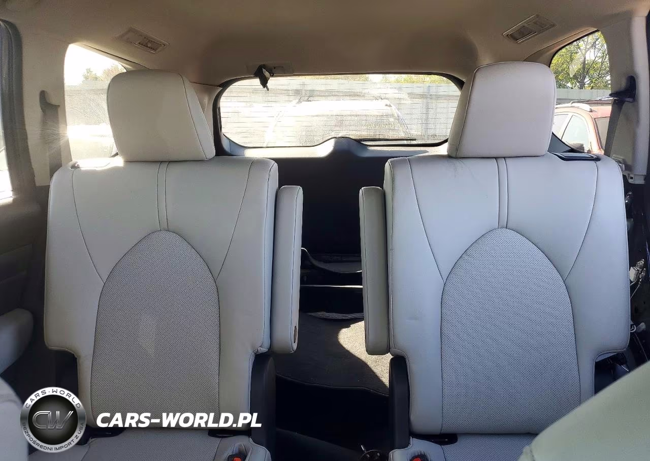 2026 Toyota Grand Highlander Xle VIN:5TDABAA5XTS003794 - 10