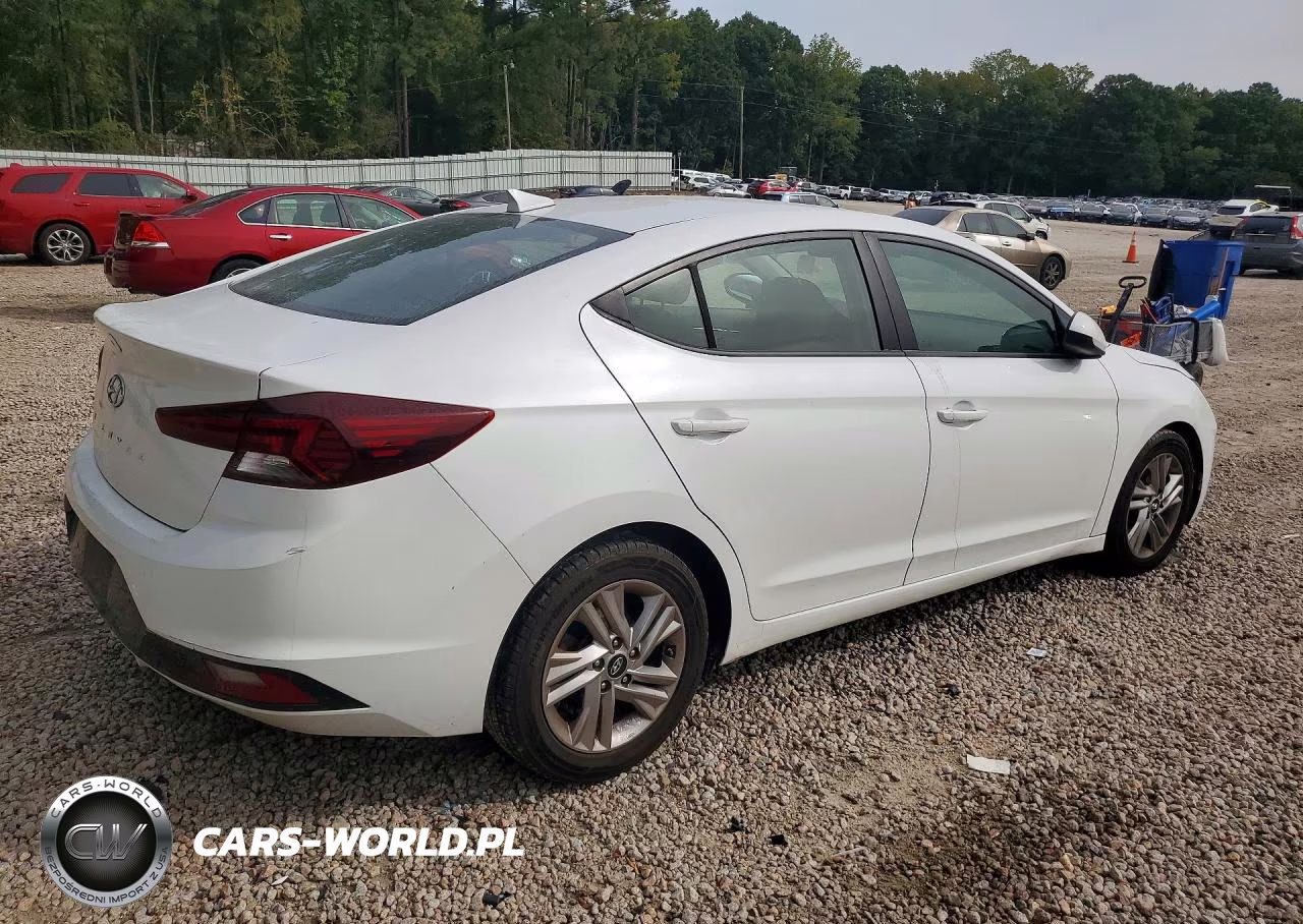 2020 Hyundai Elantra Sel VIN:5NPD84LF2LH557498 - 3