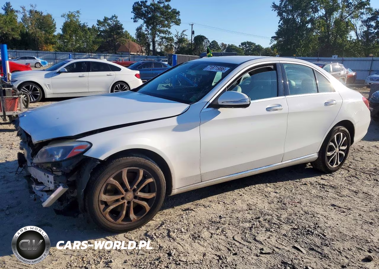 2015 Mercedes-Benz C 300 4Matic VIN:55SWF4KB6FU014153 - 1
