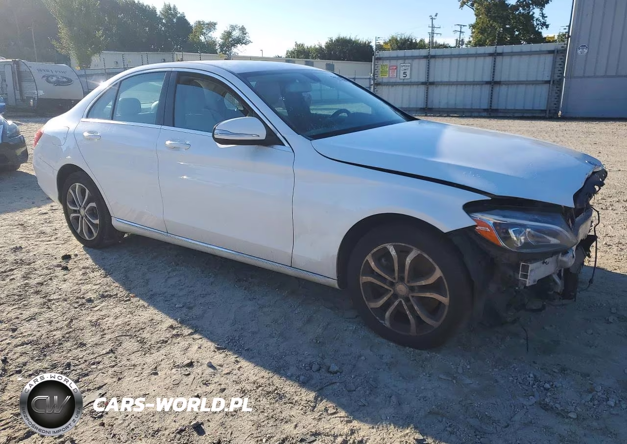 2015 Mercedes-Benz C 300 4Matic VIN:55SWF4KB6FU014153 - 4