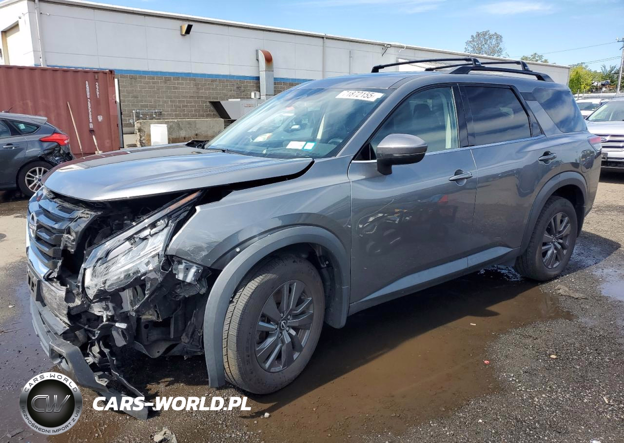 2022 Nissan Pathfinder Sv