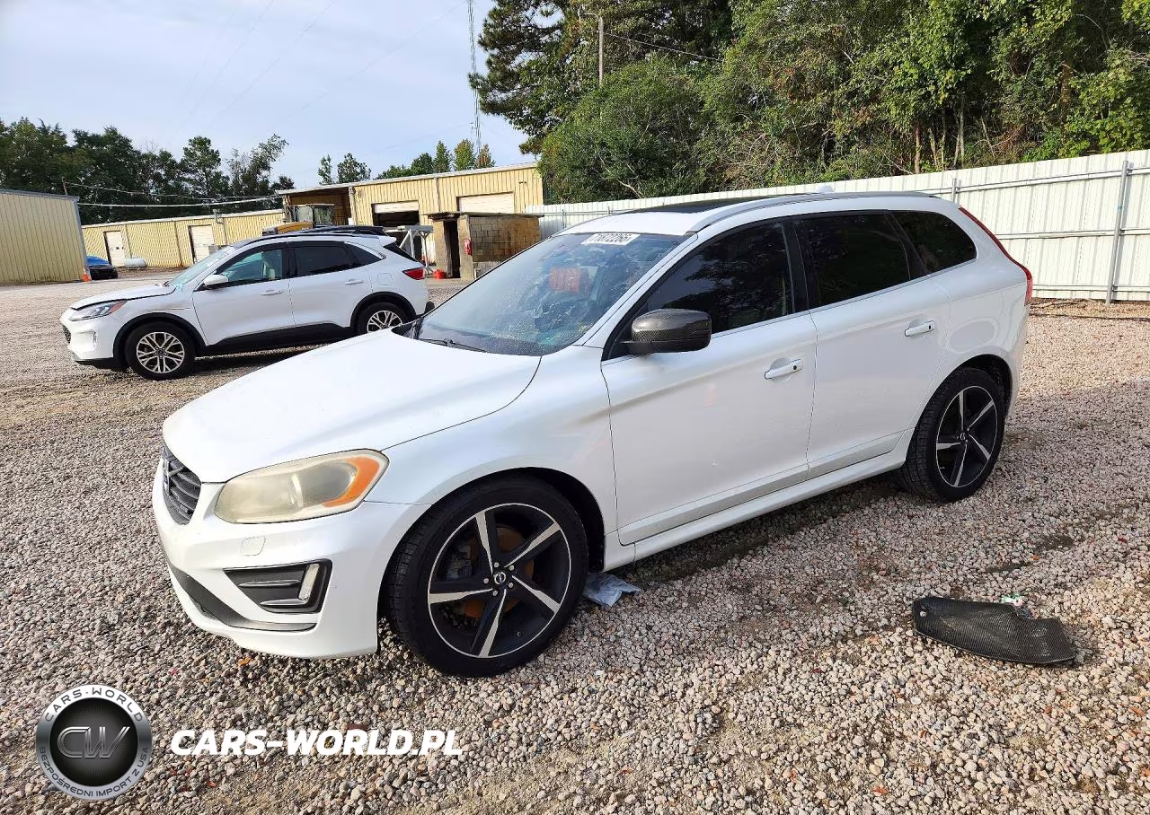 2015 Volvo Xc60 T6 R-Design Premier