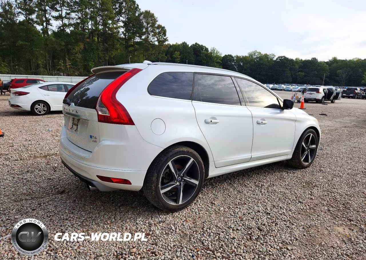 2015 Volvo Xc60 T6 R-Design Premier VIN:YV4902RF0F2560928 - 3