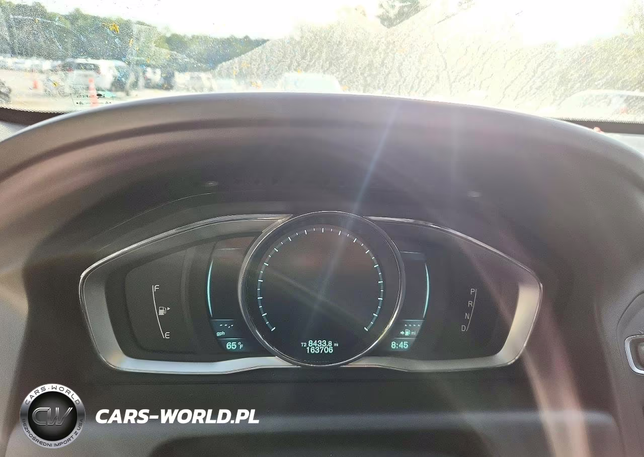 2015 Volvo Xc60 T6 R-Design Premier VIN:YV4902RF0F2560928 - 9