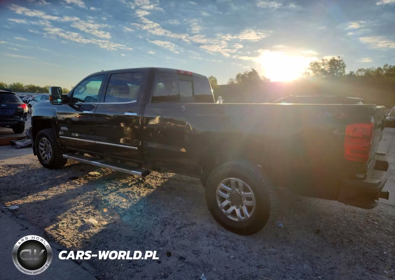 2019 Chevrolet Silverado K3500 High Country VIN:1GC4KYEY3KF156395 - 2