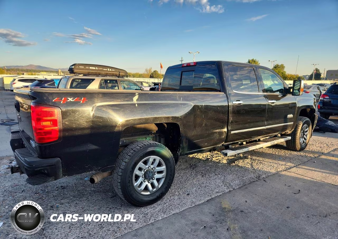 2019 Chevrolet Silverado K3500 High Country VIN:1GC4KYEY3KF156395 - 3