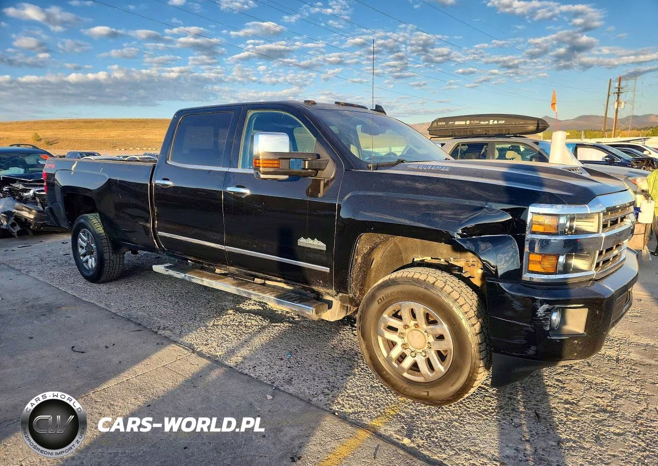 2019 Chevrolet Silverado K3500 High Country VIN:1GC4KYEY3KF156395 - 4