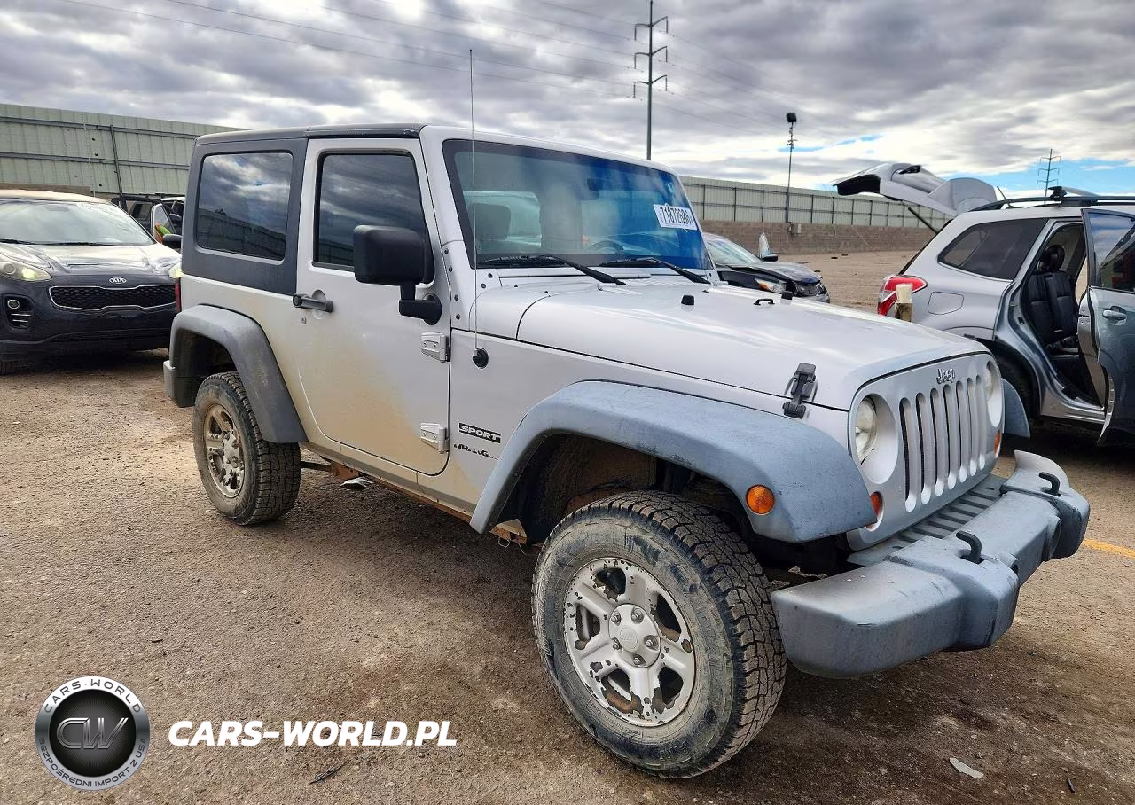 2010 Jeep Wrangler Sport VIN:1J4AA2D12AL104029 - 4