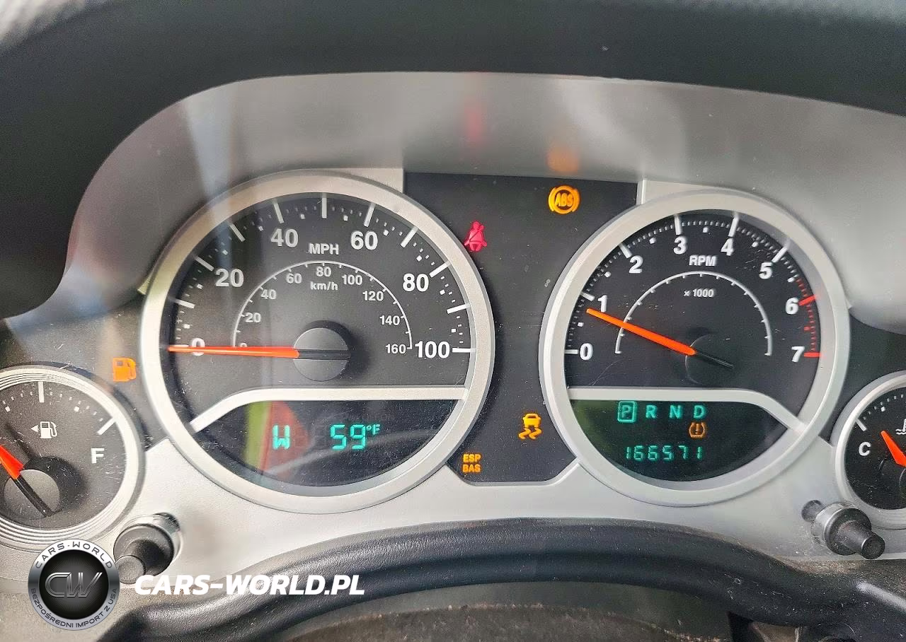 2010 Jeep Wrangler Sport VIN:1J4AA2D12AL104029 - 9