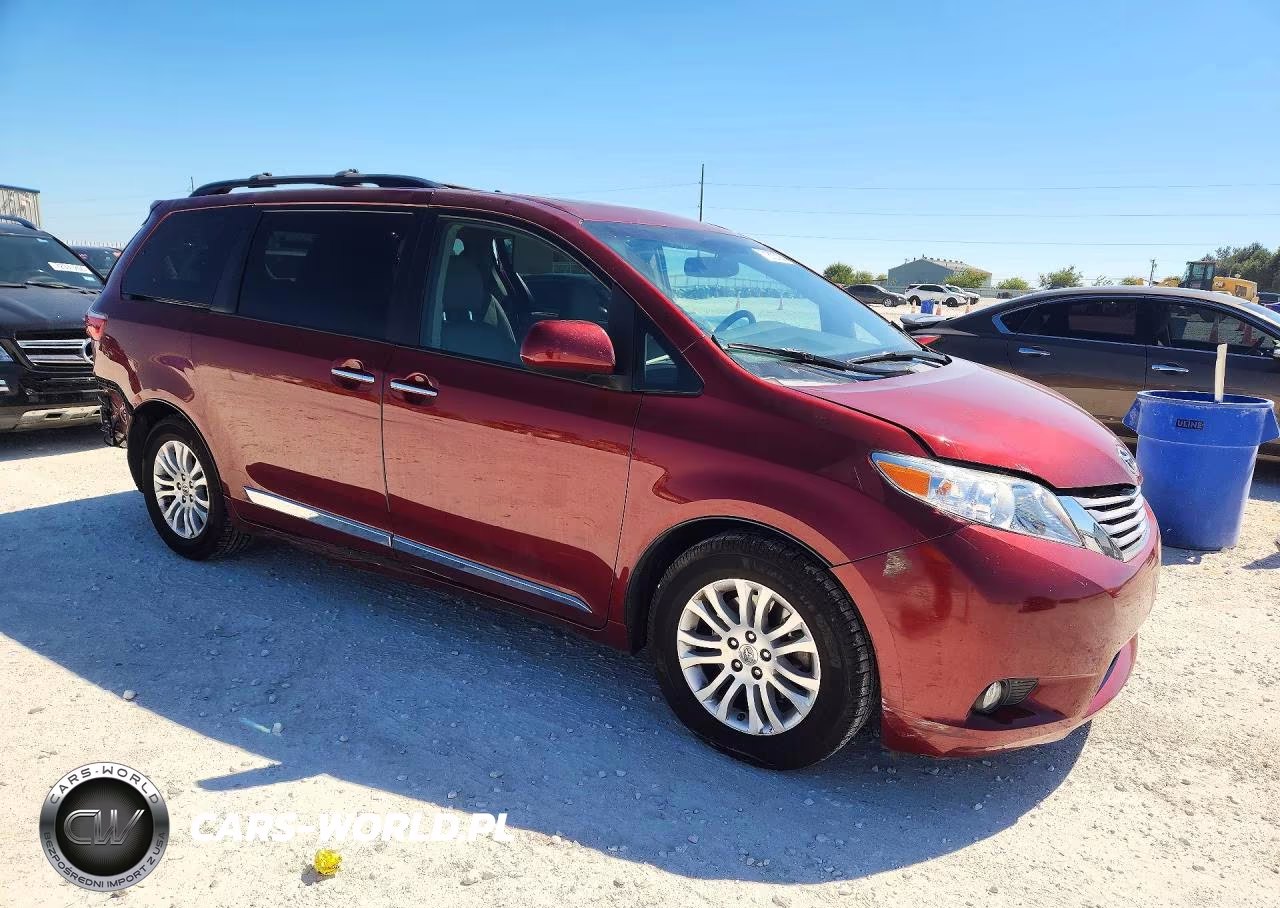 2017 Toyota Sienna Xle 8-Passenger VIN:5TDYZ3DC6HS816718 - 4