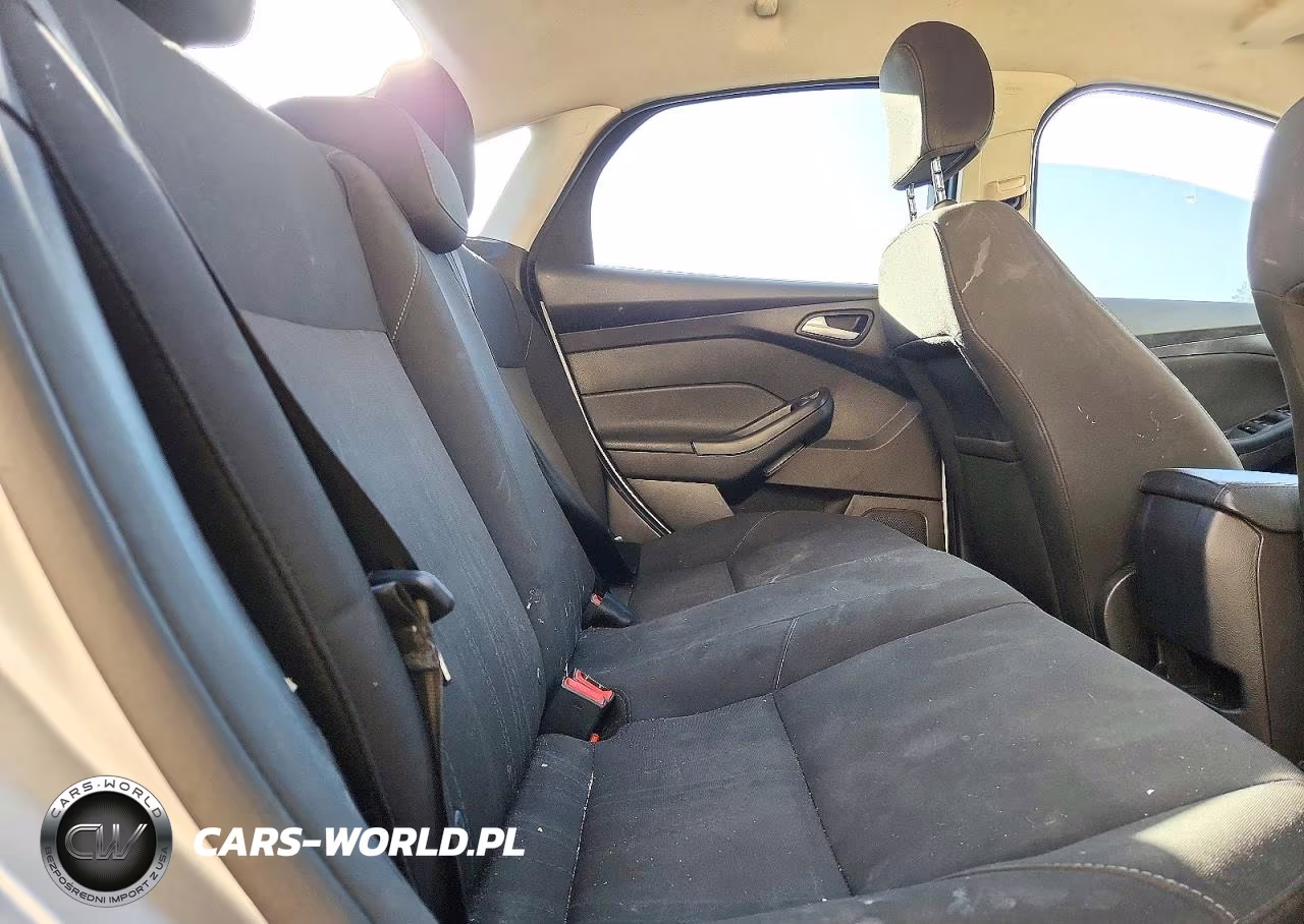 2015 Ford Focus Se VIN:1FADP3F25FL257191 - 10