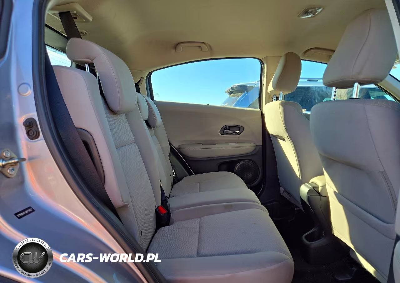 2018 Honda Hr-V Lx VIN:3CZRU5H31JM718527 - 11