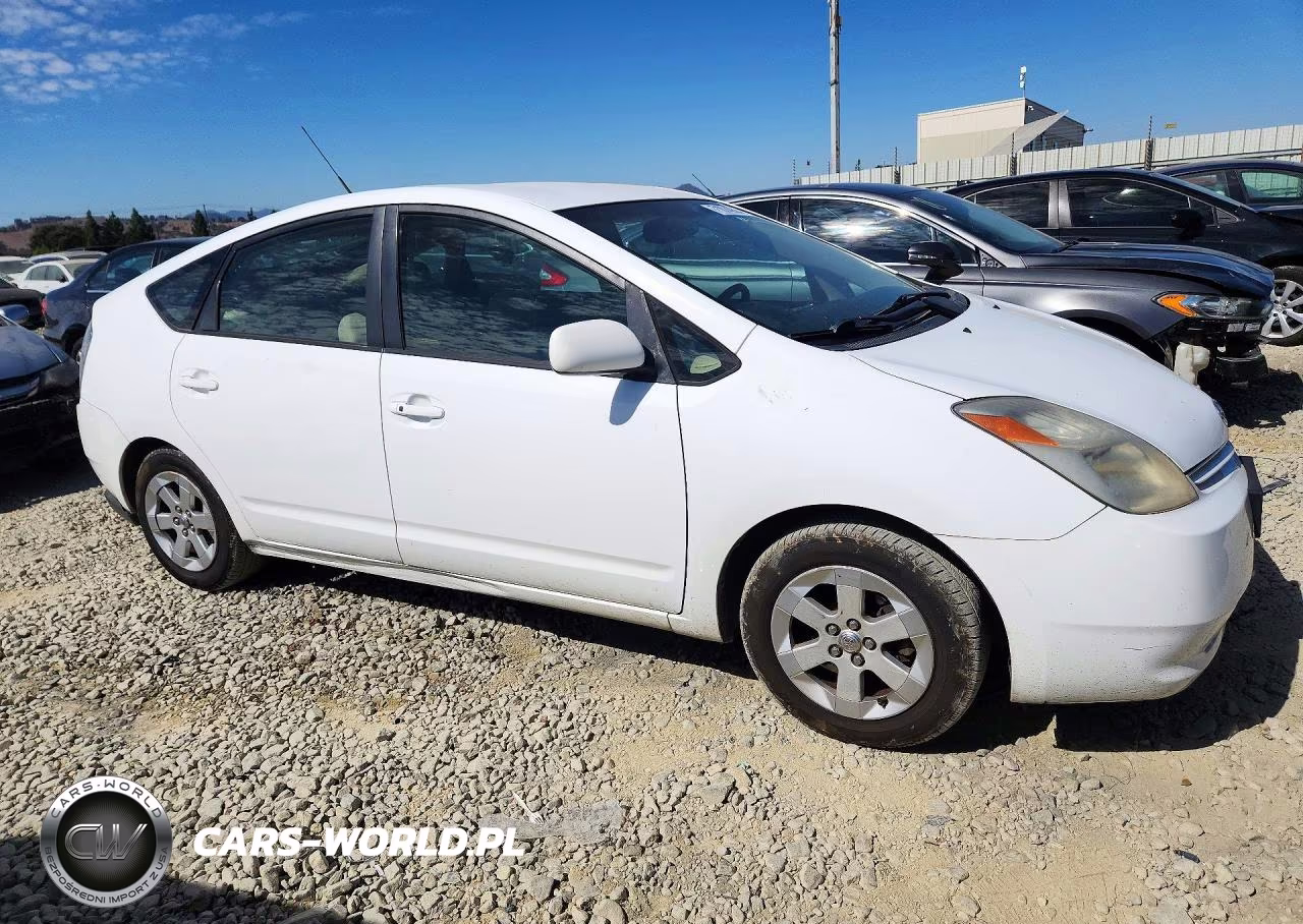 2004 Toyota Prius Base VIN:JTDKB20UX40061704 - 4
