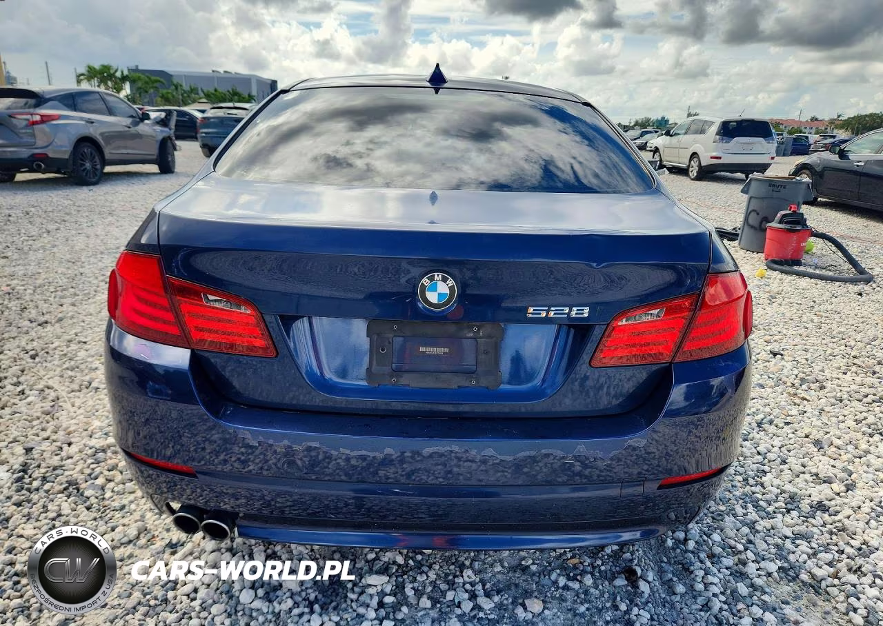 2011 BMW 528 I VIN:WBAFR1C51BC750924 - 6