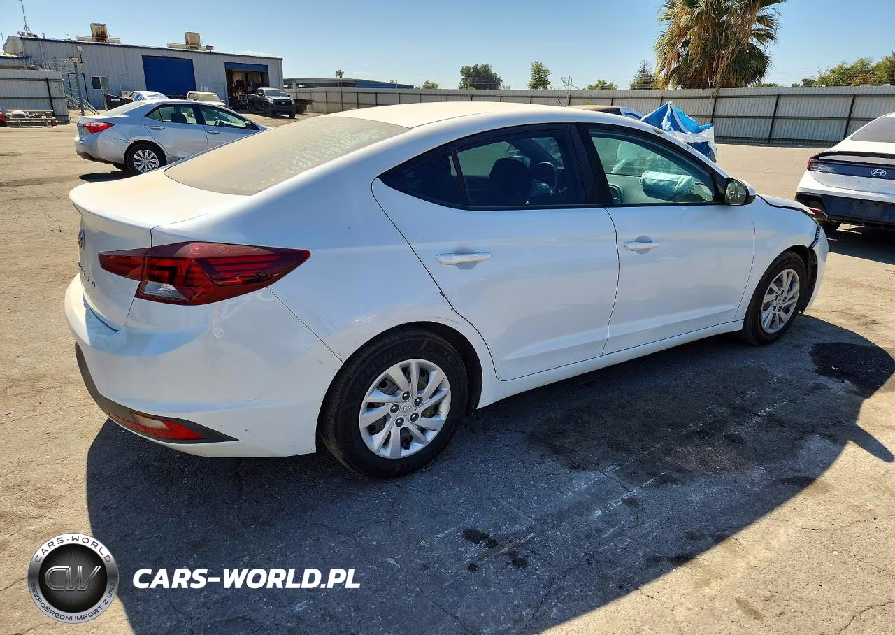 2019 Hyundai Elantra Se VIN:5NPD74LF6KH455834 - 3
