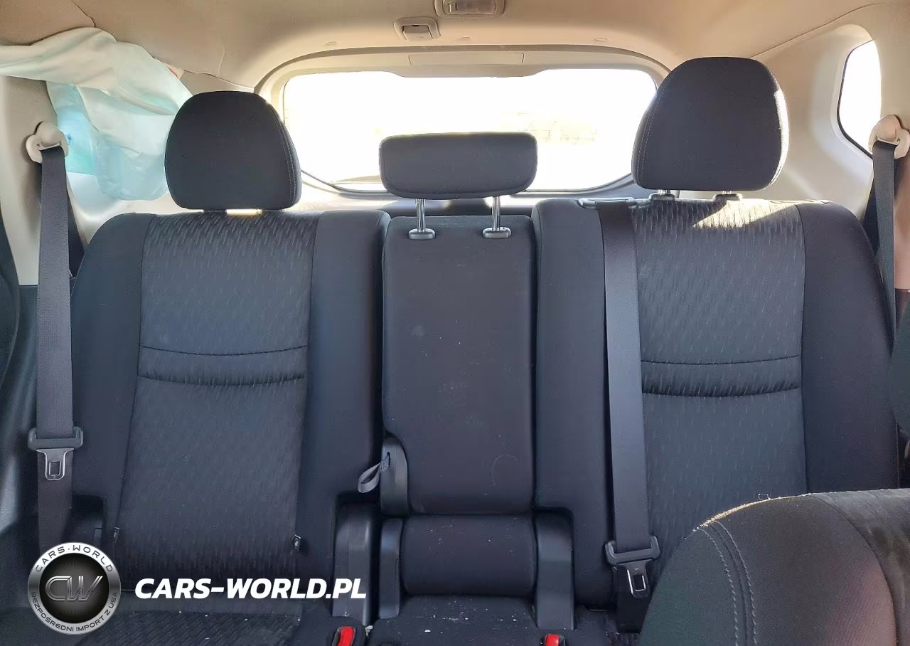 2020 Nissan Rogue S VIN:JN8AT2MV3LW132821 - 10