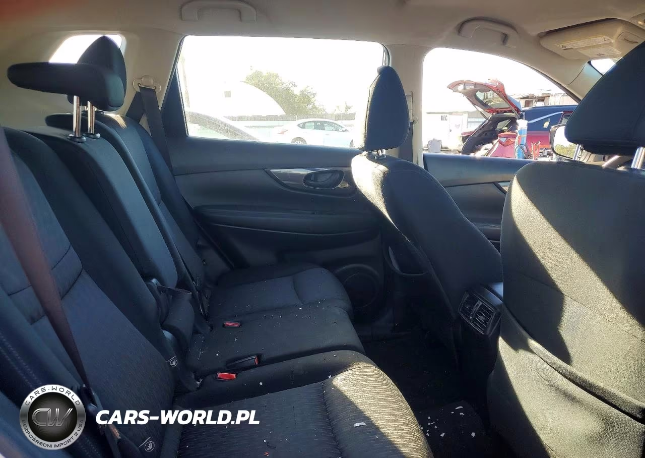 2020 Nissan Rogue S VIN:JN8AT2MV3LW132821 - 11