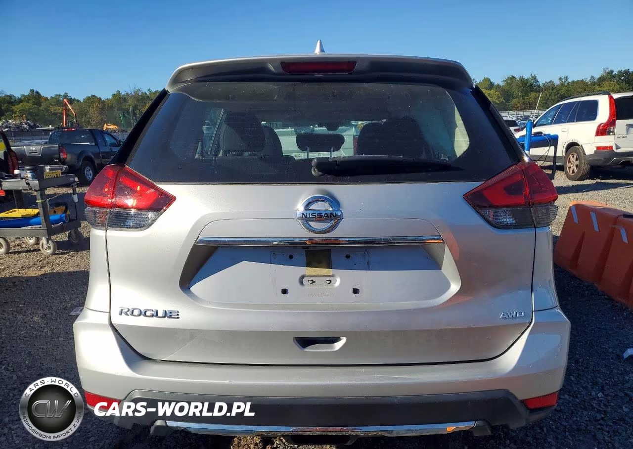 2020 Nissan Rogue S VIN:JN8AT2MV3LW132821 - 6