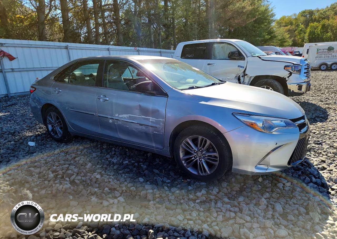 2017 Toyota Camry Se VIN:4T1BF1FK4HU317057 - 4