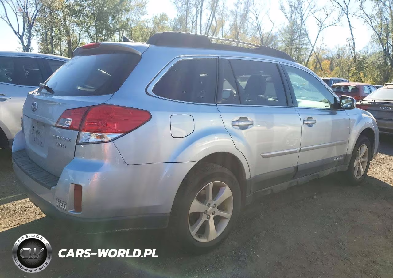 2014 Subaru Outback 3.6R Limited VIN:4S4BRDLC4E2209485 - 3