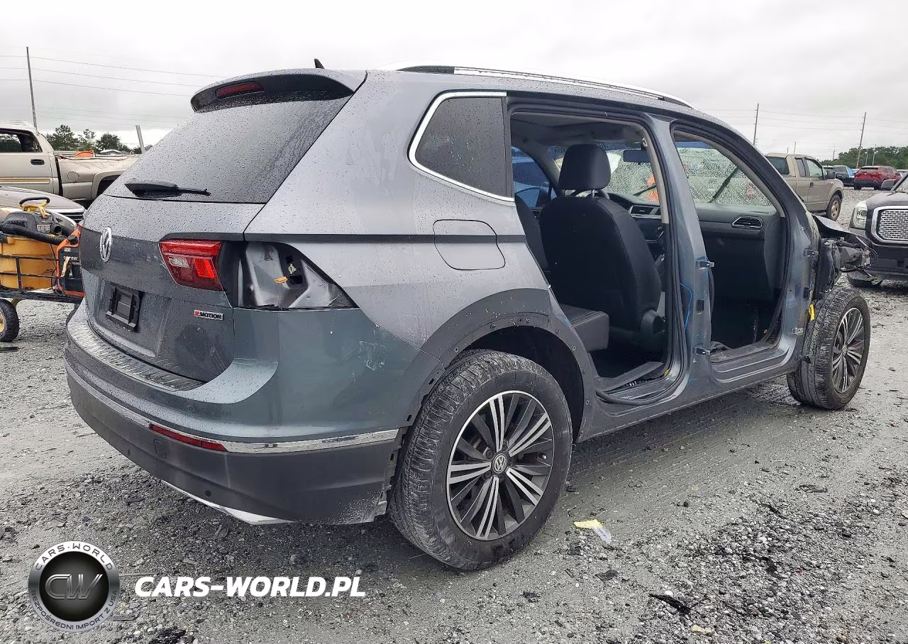 2019 Volkswagen Tiguan Se VIN:3VV2B7AX2KM161569 - 3