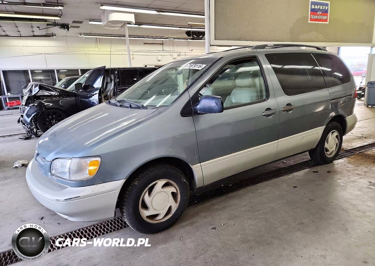 1999 Toyota Sienna