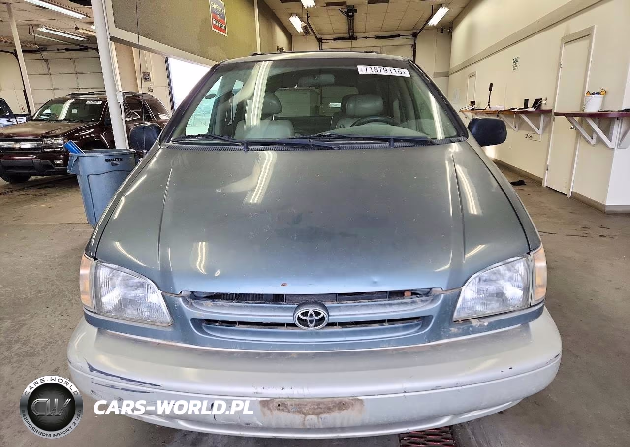 1999 Toyota Sienna VIN:4T3ZF13C9XU098937 - 5