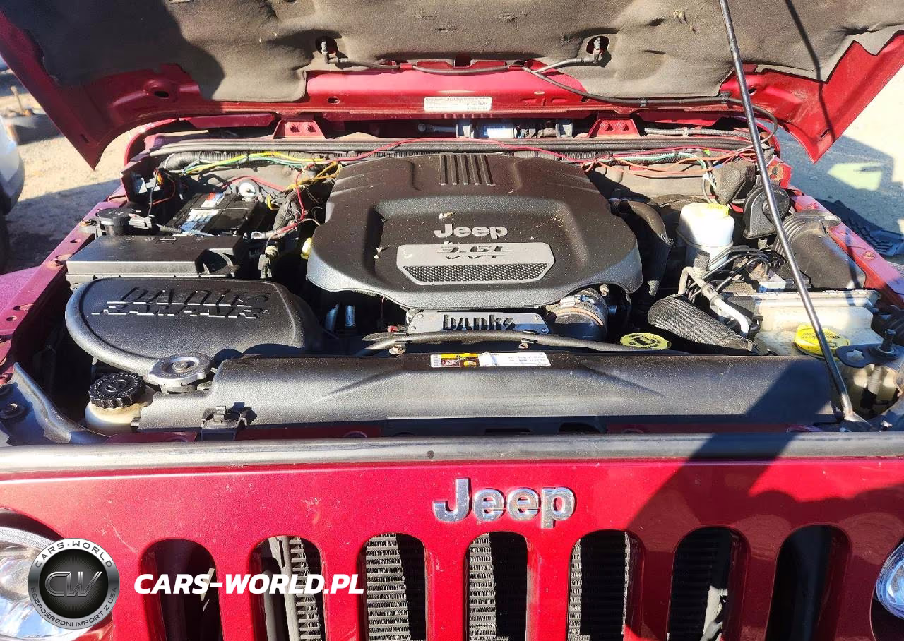 2013 Jeep Wrangler Unlimited Sahara VIN:1C4BJWEG2DL571458 - 12