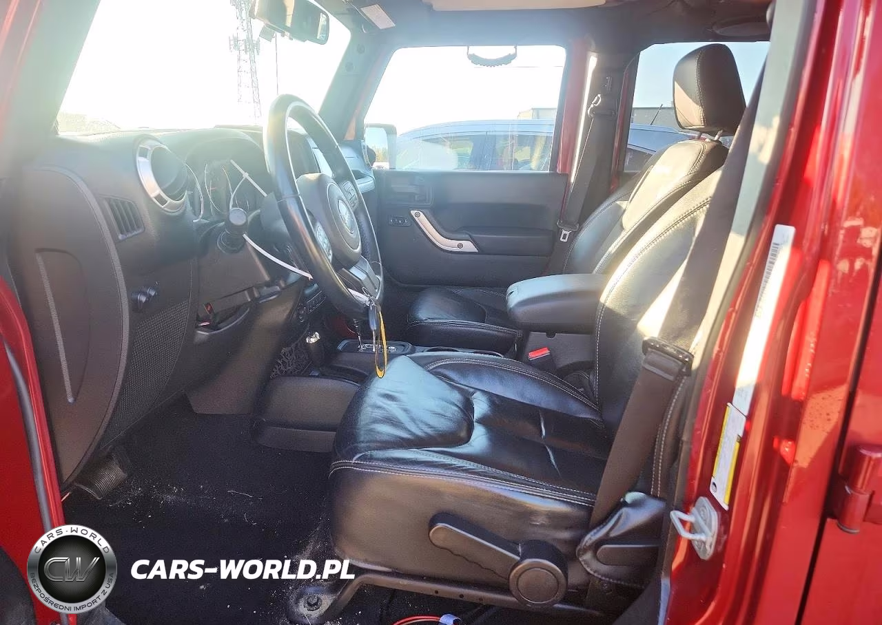 2013 Jeep Wrangler Unlimited Sahara VIN:1C4BJWEG2DL571458 - 7