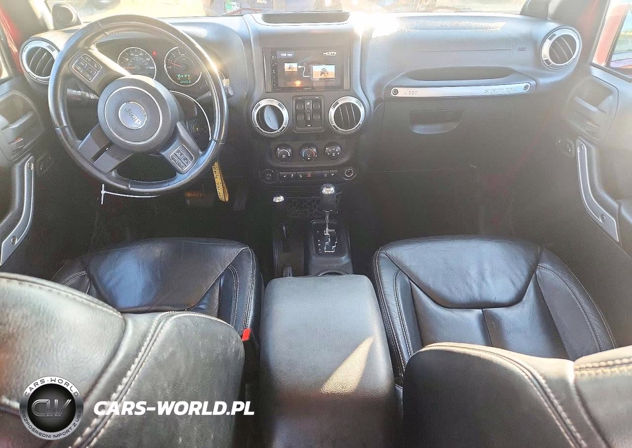 2013 Jeep Wrangler Unlimited Sahara VIN:1C4BJWEG2DL571458 - 8