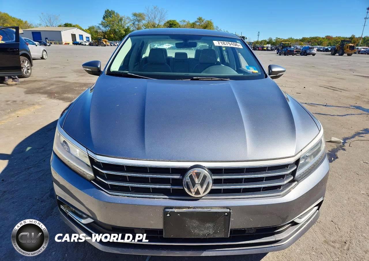 2017 Volkswagen Passat Se VIN:1VWGT7A3XHC025714 - 5