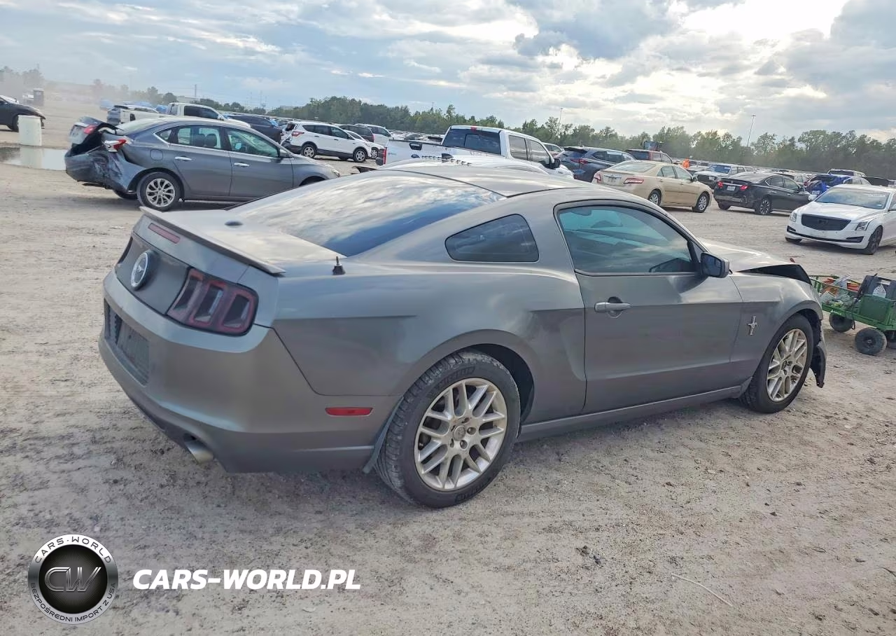 2014 Ford Mustang VIN:1ZVBP8AM8E5217145 - 3