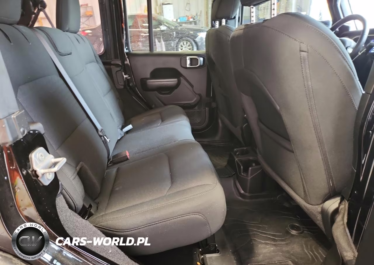 2021 Jeep Wrangler Unlimited Sport VIN:1C4HJXDG7MW557295 - 11