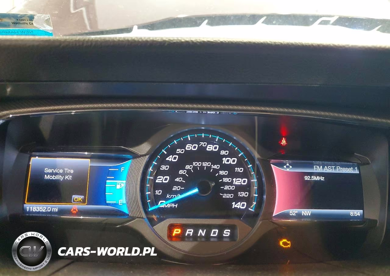 2018 Ford Taurus Sho VIN:1FAHP2KT2JG100035 - 9