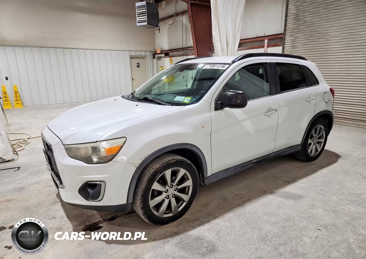 2013 Mitsubishi Outlander Sport Le – zdjęcie 1 z 13
