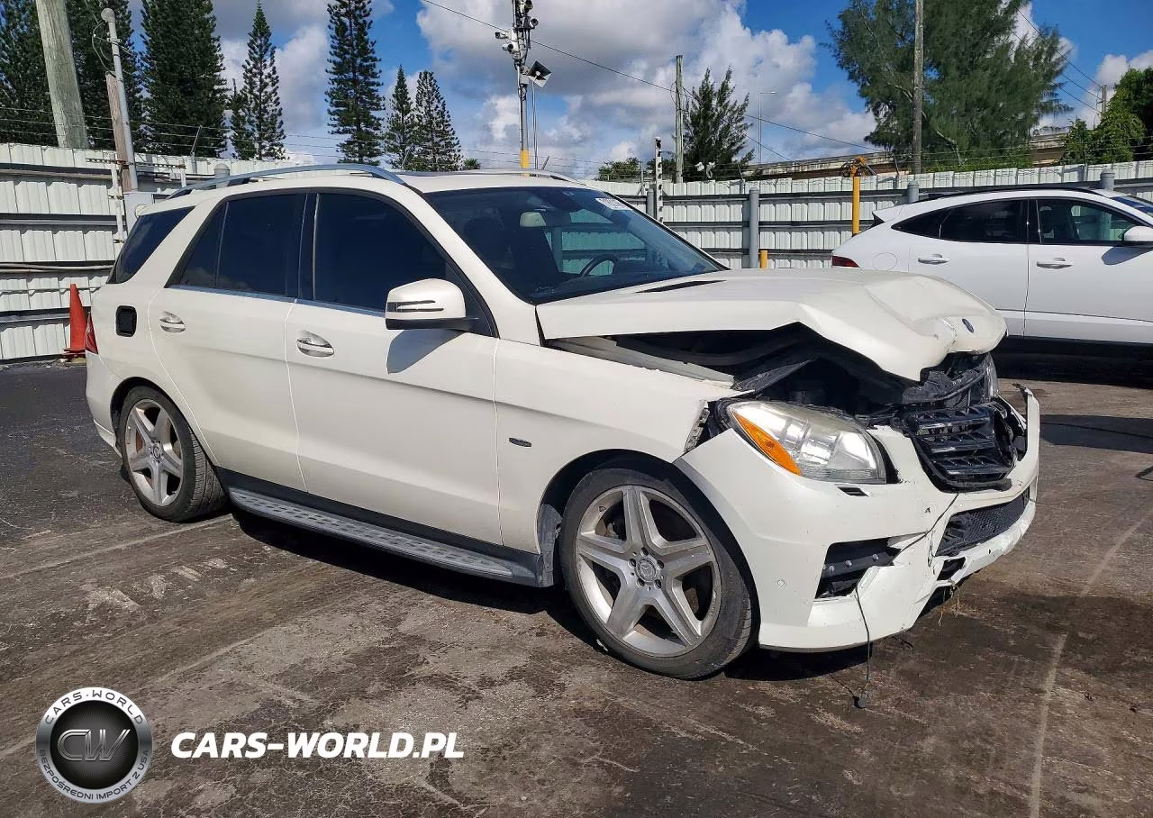 2012 Mercedes-Benz Ml 550 4Matic VIN:4JGDA7DBXCA061045 - 4
