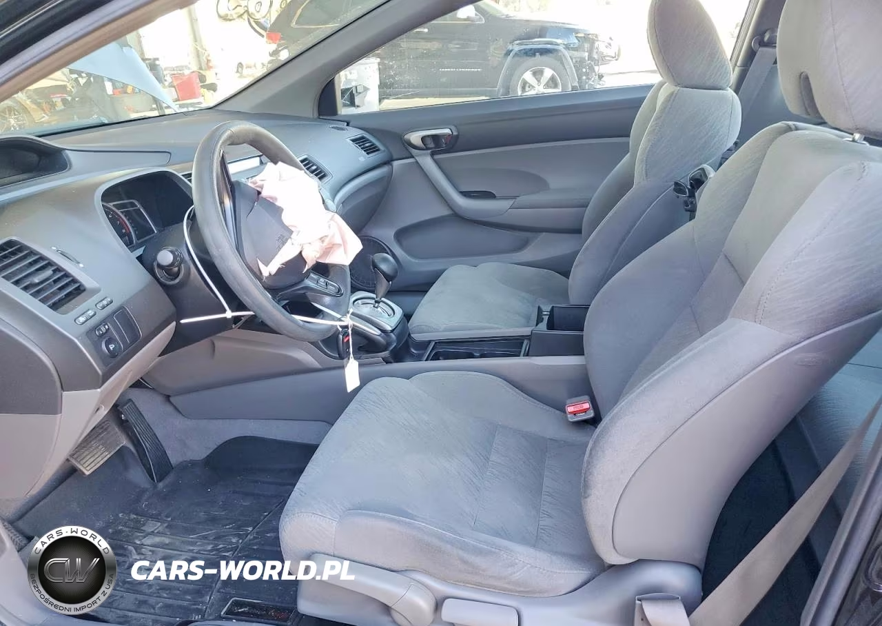 2007 Honda Civic Lx VIN:2HGFG12697H576318 - 7