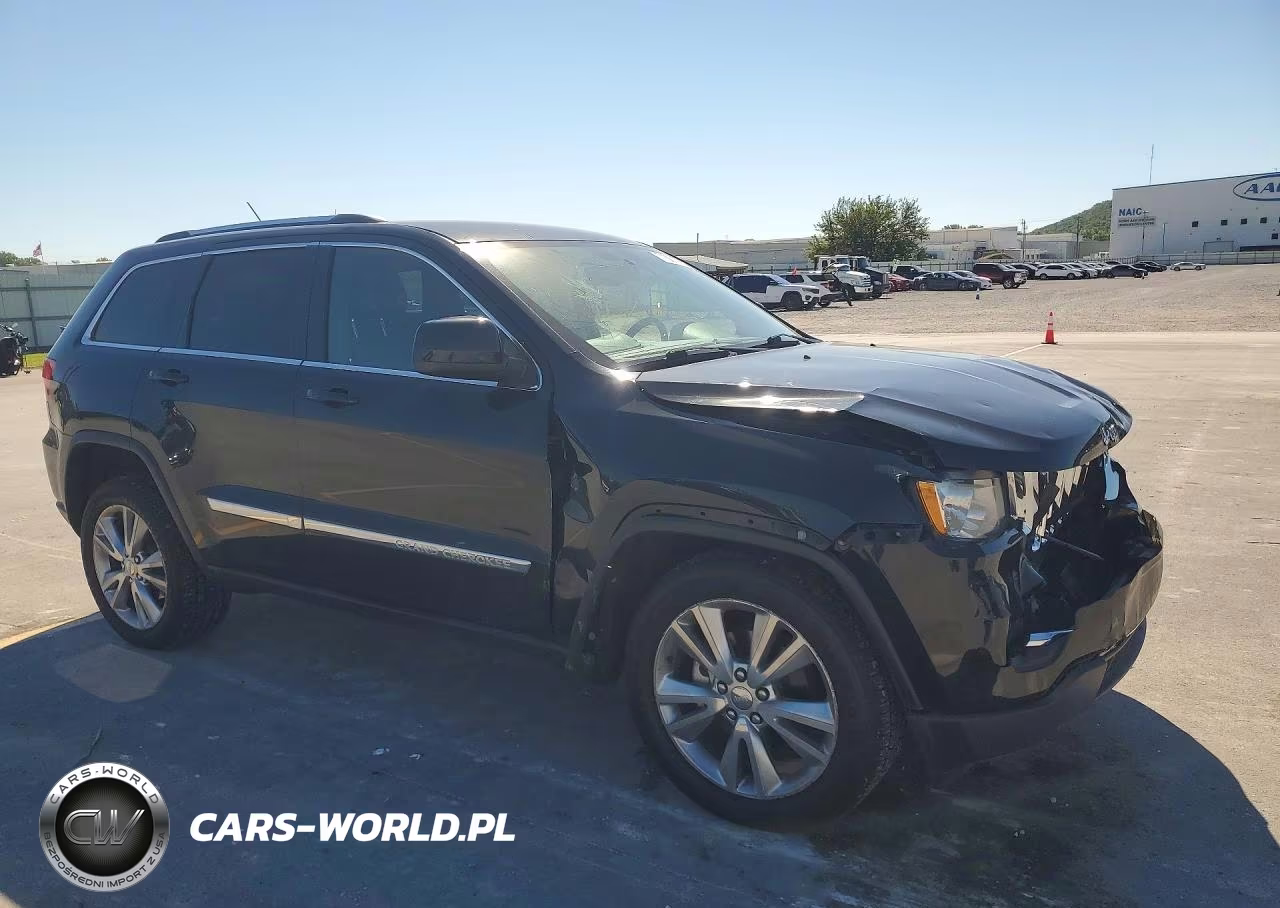 2012 Jeep Grand Cherokee Laredo VIN:1C4RJFAG4CC281239 - 4