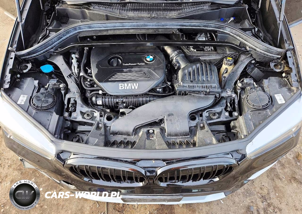 2018 BMW X1 xDrive28I VIN:WBXHT3C31J3H33004 - 12