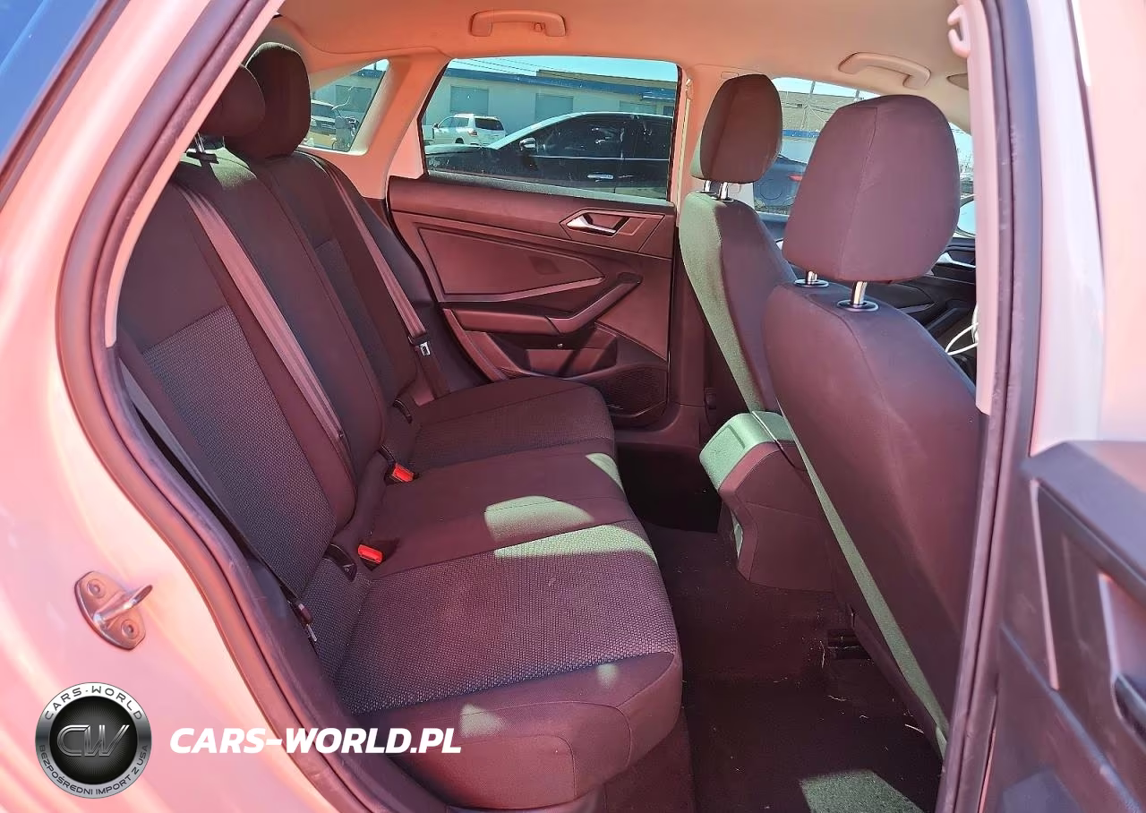 2019 Volkswagen Jetta S VIN:3VWC57BU3KM047995 - 10