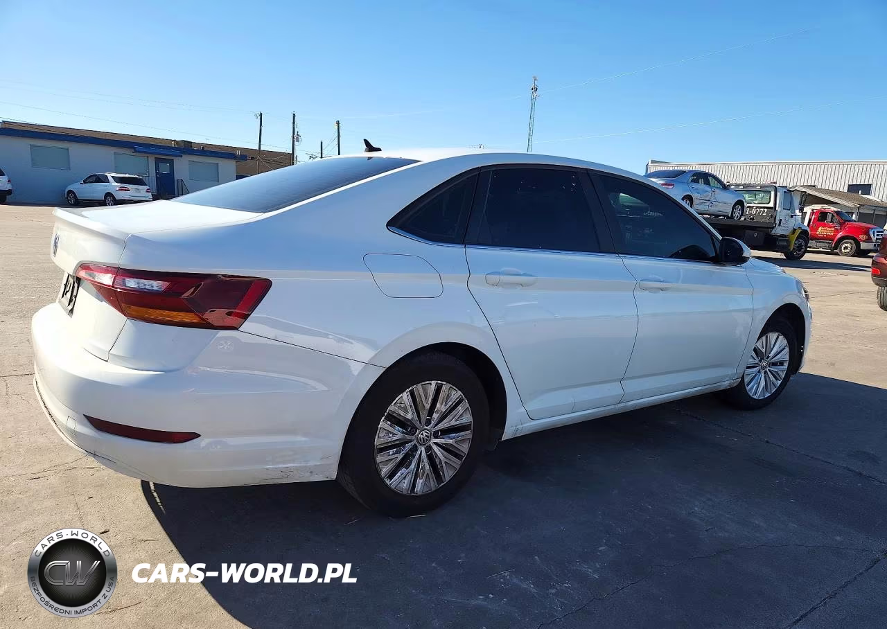 2019 Volkswagen Jetta S VIN:3VWC57BU3KM047995 - 3