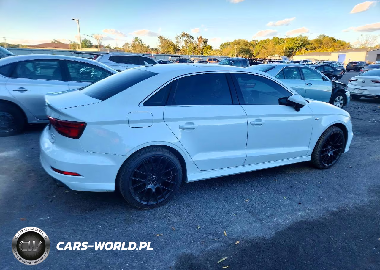 2017 Audi A3 Premium Plus VIN:WAUJ8GFFXH1033642 - 3