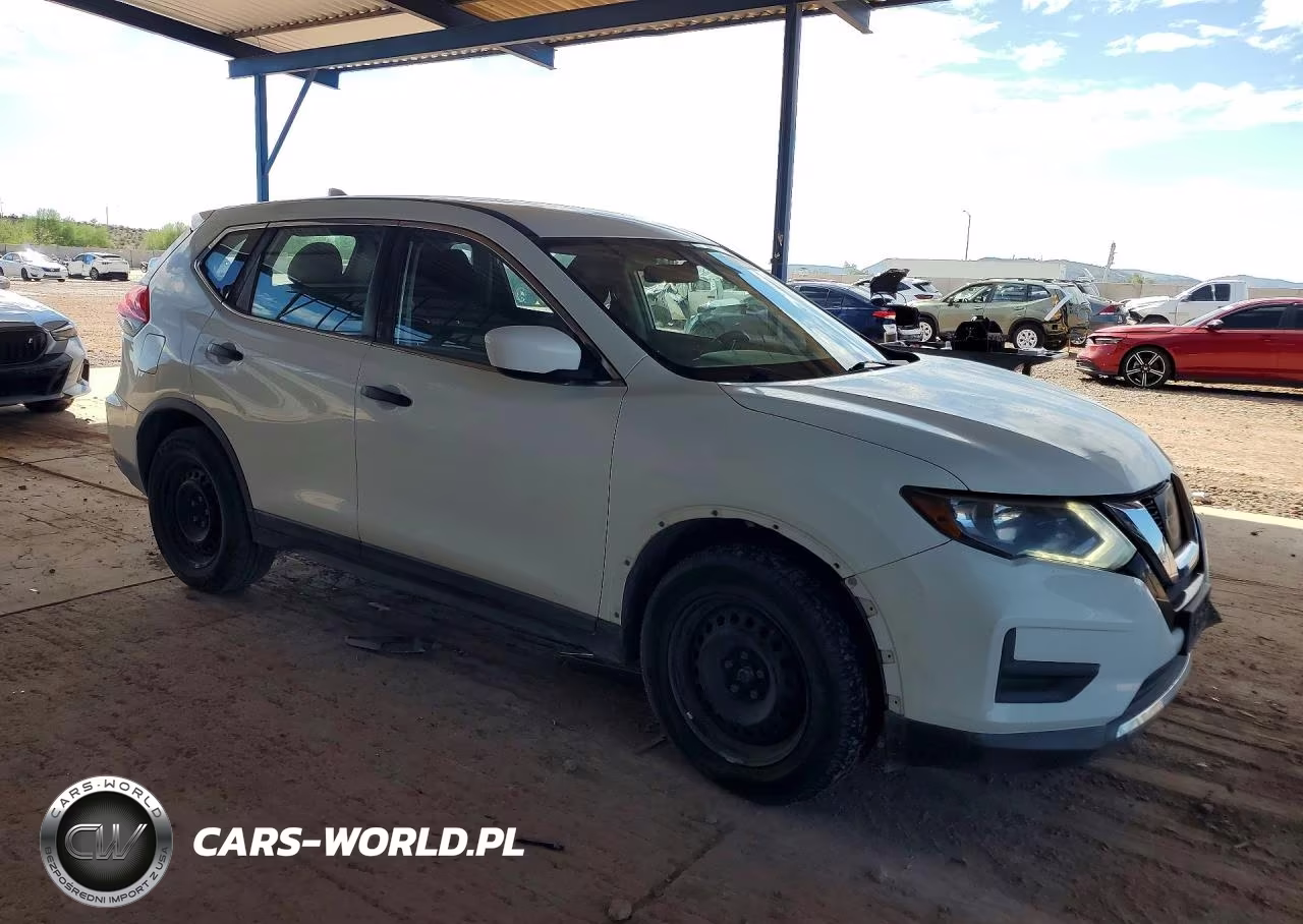 2017 Nissan Rogue S VIN:KNMAT2MT8HP585327 - 4