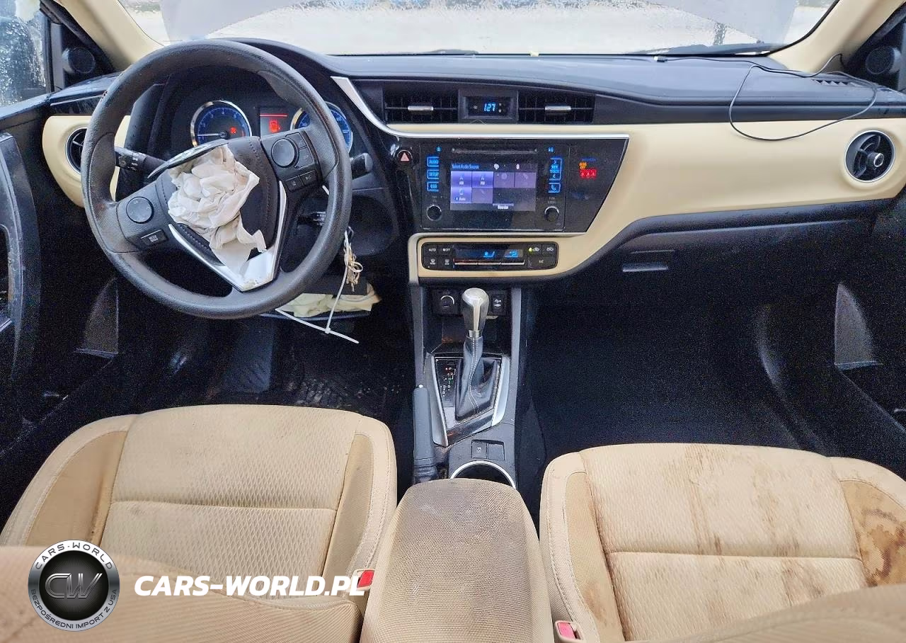 2018 Toyota Corolla Le VIN:5YFBURHE7JP737995 - 8