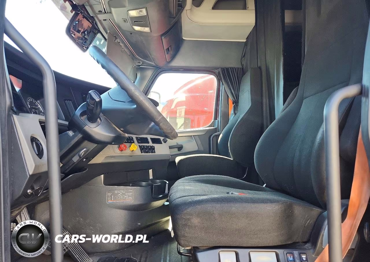 2020 Freightliner Cascadia 126 VIN:3AKJHHDV3LSLF6049 - 7