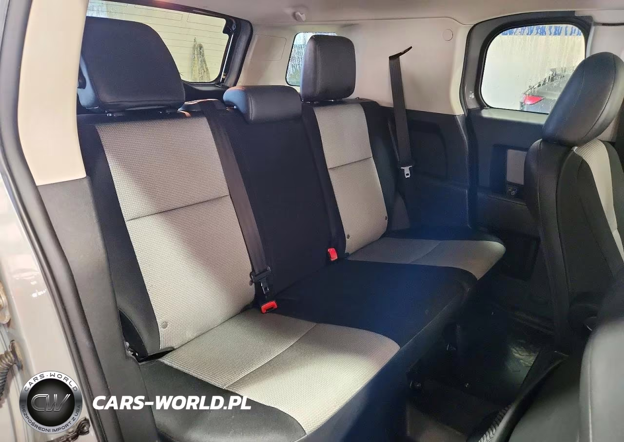 2013 Toyota Fj Cruiser Base VIN:JTEBU4BF5DK161486 - 11