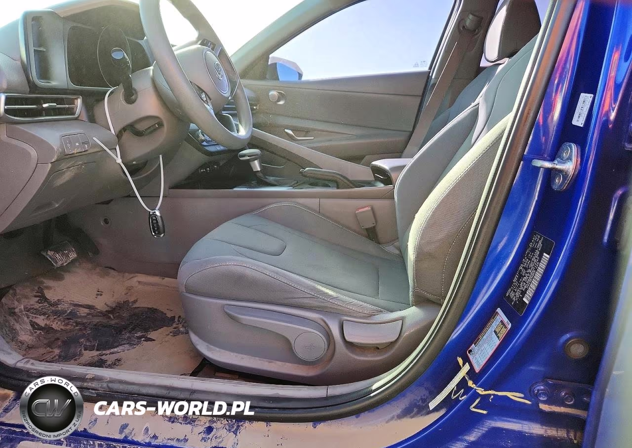 2022 Hyundai Elantra Sel VIN:KMHLM4AG3NU313740 - 12
