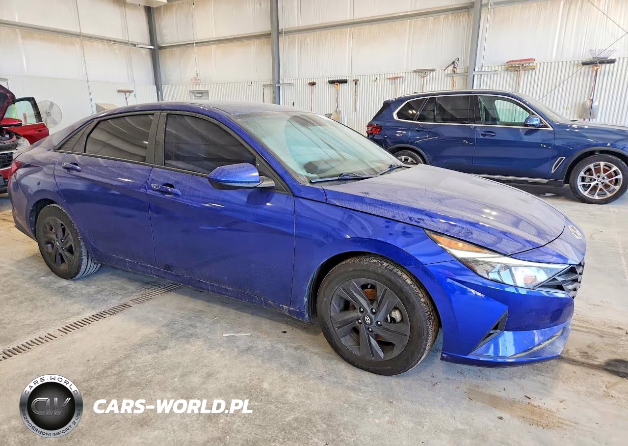 2022 Hyundai Elantra Sel VIN:KMHLM4AG3NU313740 - 4